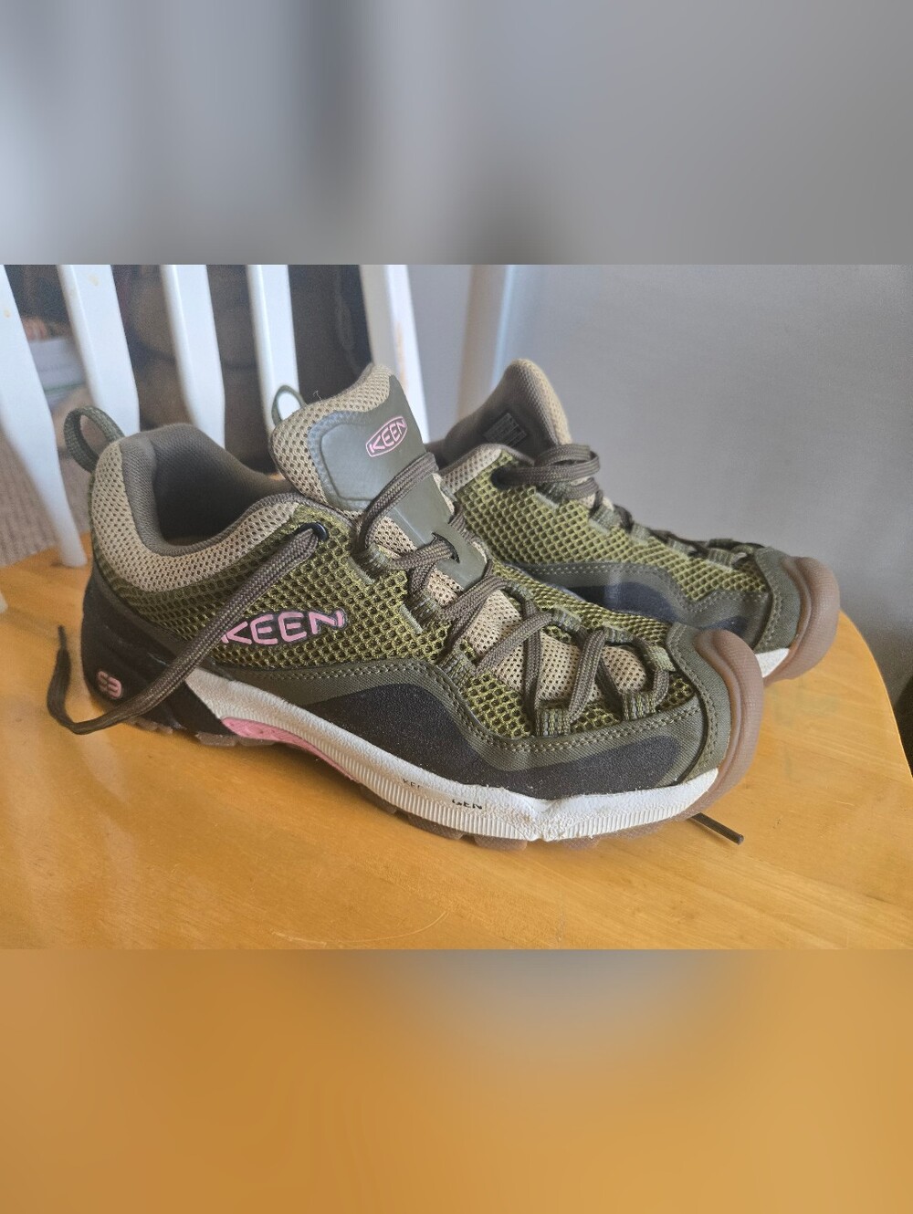 KEEN Wasatch Hiking Sneakers Olive Green/Pink Women's Women's 8.5 - Picture 3 of 8